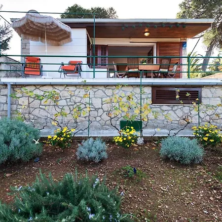 House With A Parking Space Postira, Brac - 6052 בית נופש *