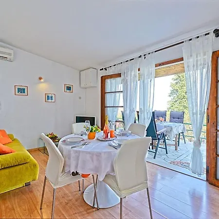 בית נופש House With A Parking Space Postira, Brac - 6052 פוסטיר