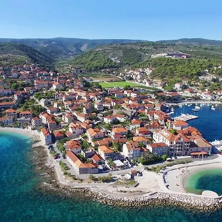 House With A Parking Space Postira, Brac - 6052 פוסטיר